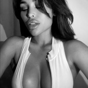 Meet your Posher, Alexandra